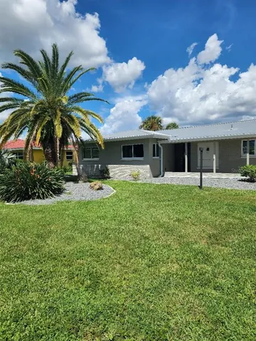 $3,900 | 5325 Cocoa Court, Cape Coral, FL 33904