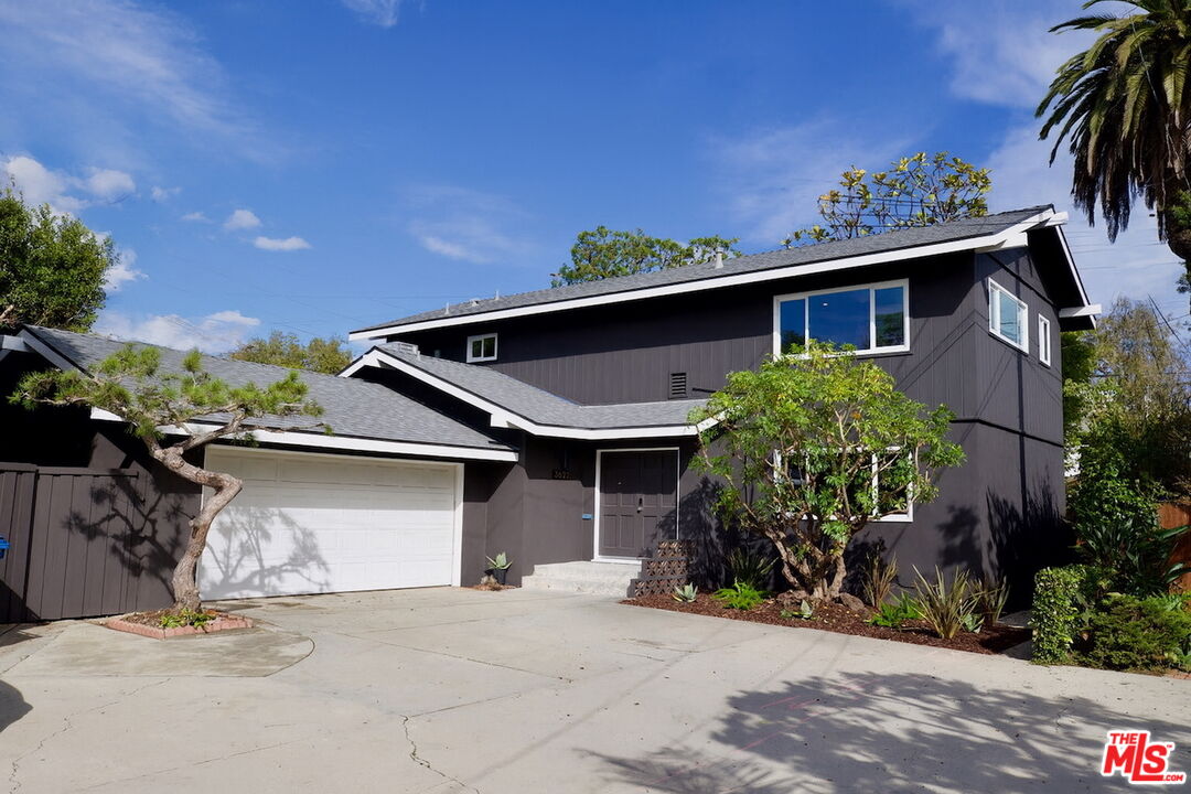 3622 Tilden Avenue Los Angeles, CA 90034 - Photo 2 of 10