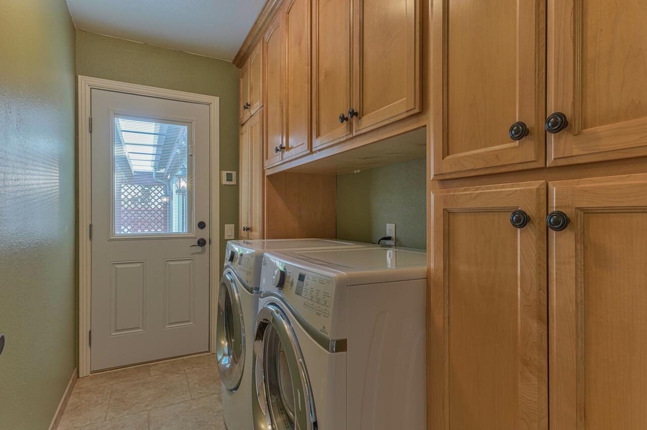 1239 Ayer Drive Gilroy, CA 95020 - Photo 35 of 39 a utility room with dryer and washer