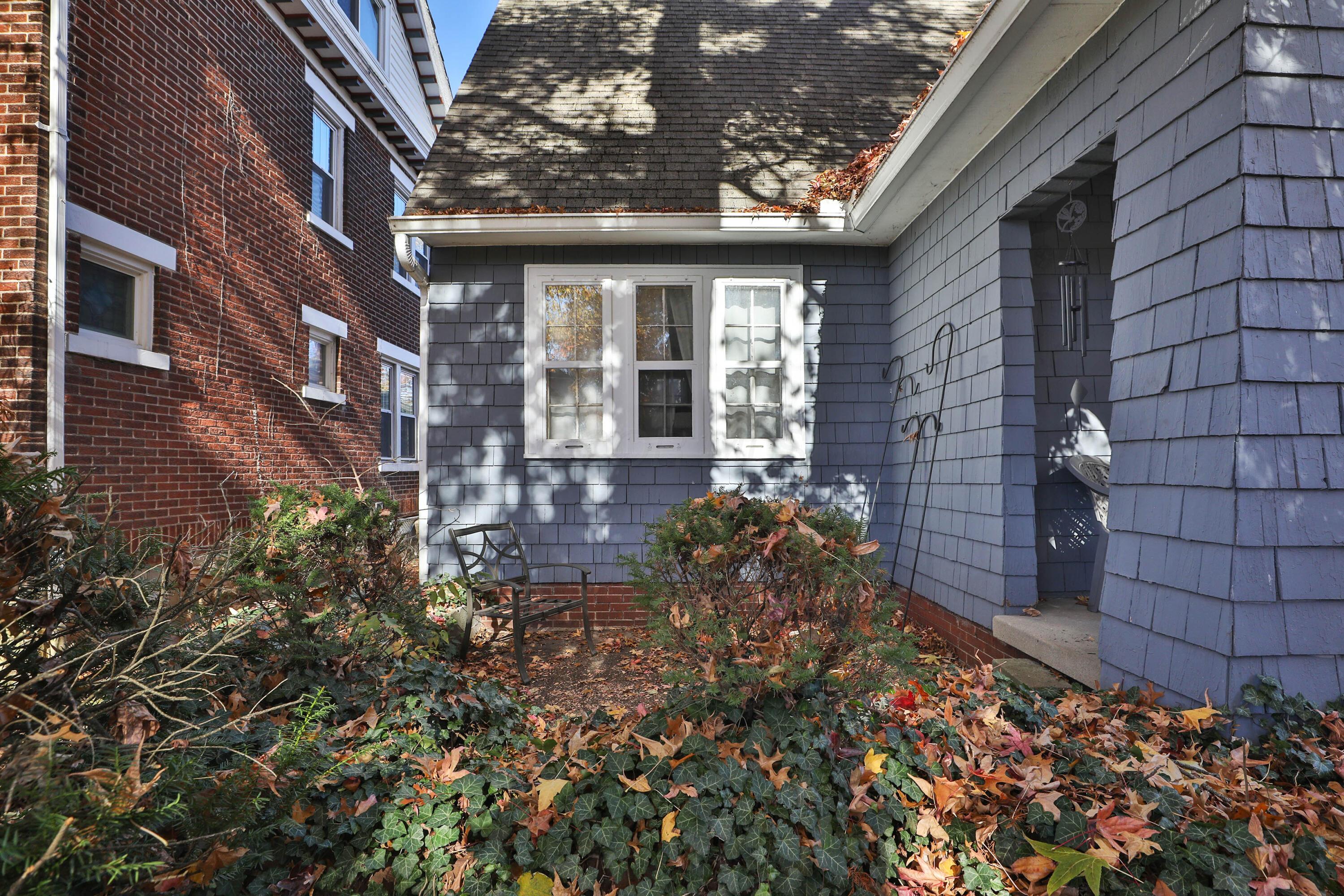 82 Blenheim Road Columbus, OH 43214 - Photo 47 of 51 82-Blenheim-Exteriors-07