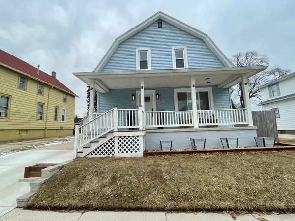 1234 Bluff Avenue, Sheboygan, WI 53081