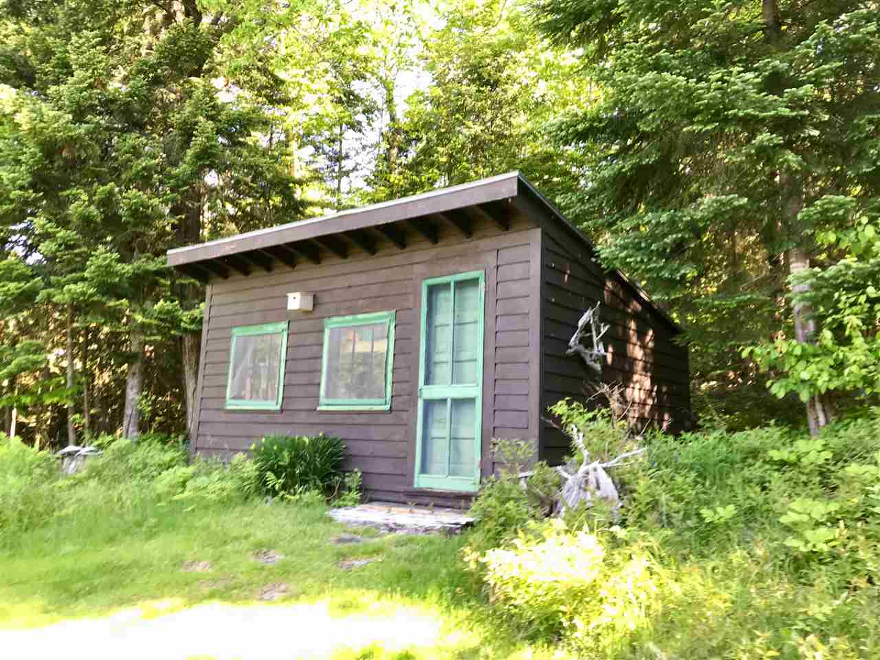 115 Timberland Road Pittsburg, NH 03592 - Photo 4 of 39 Gallery Image 4