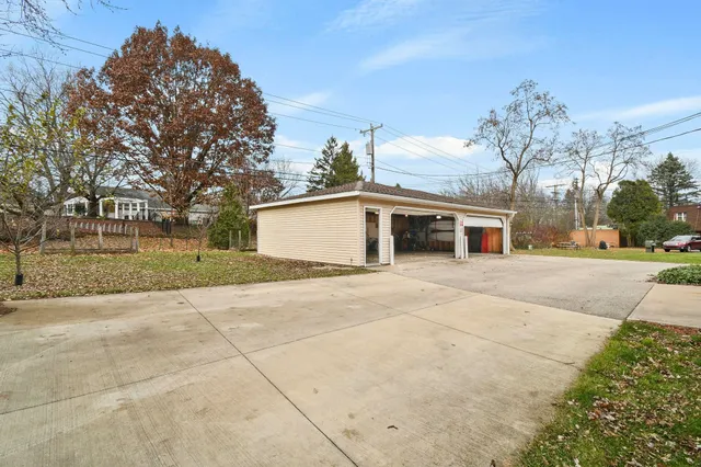 $1,168,000 | 426 Rushmore Lane, Madison, WI 53711