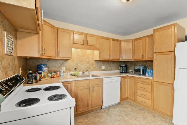 $1,168,000 | 426 Rushmore Lane, Madison, WI 53711