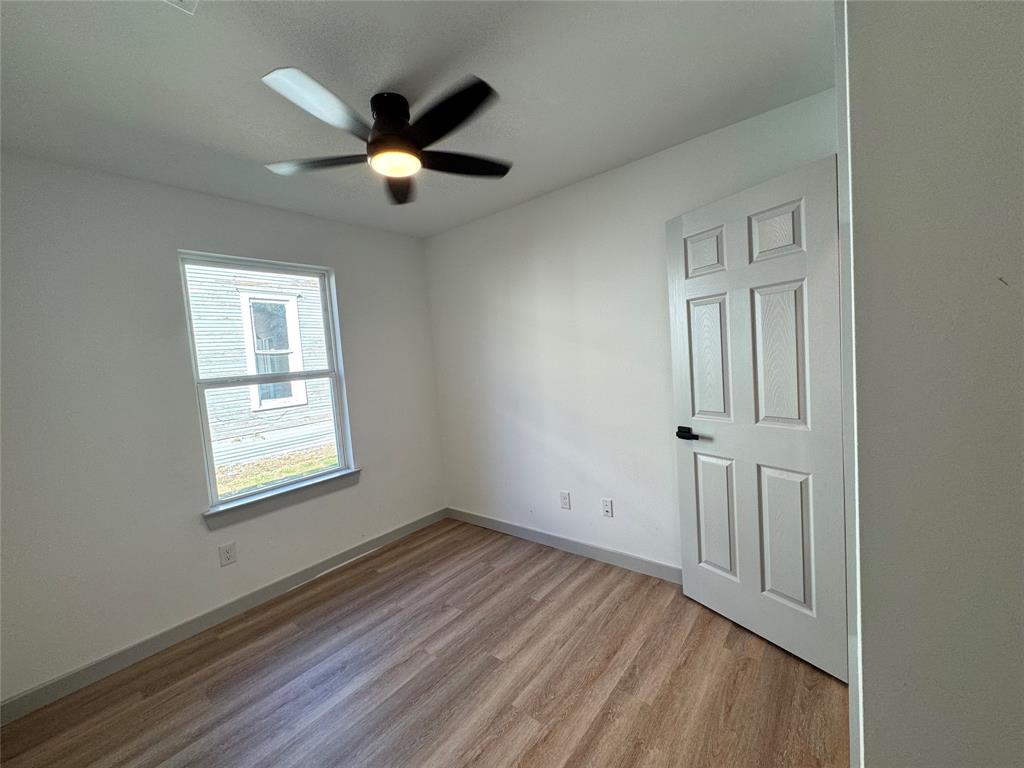 1509 Locust Street Commerce, TX 75428 - Photo 5 of 38