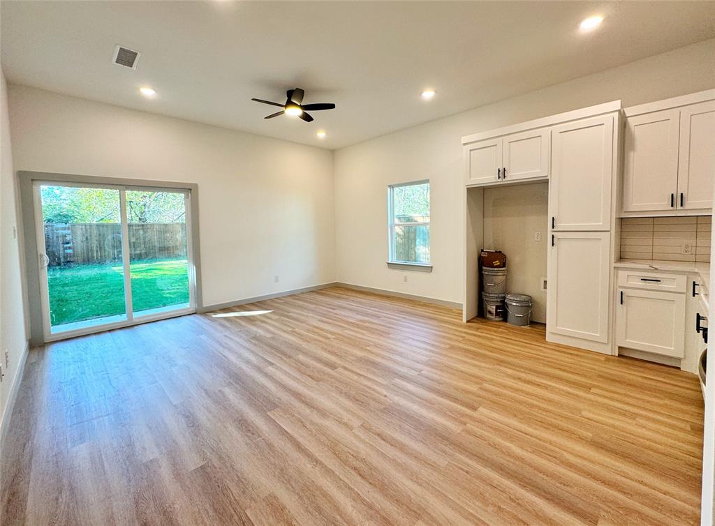 1509 Locust Street Commerce, TX 75428 - Photo 9 of 38