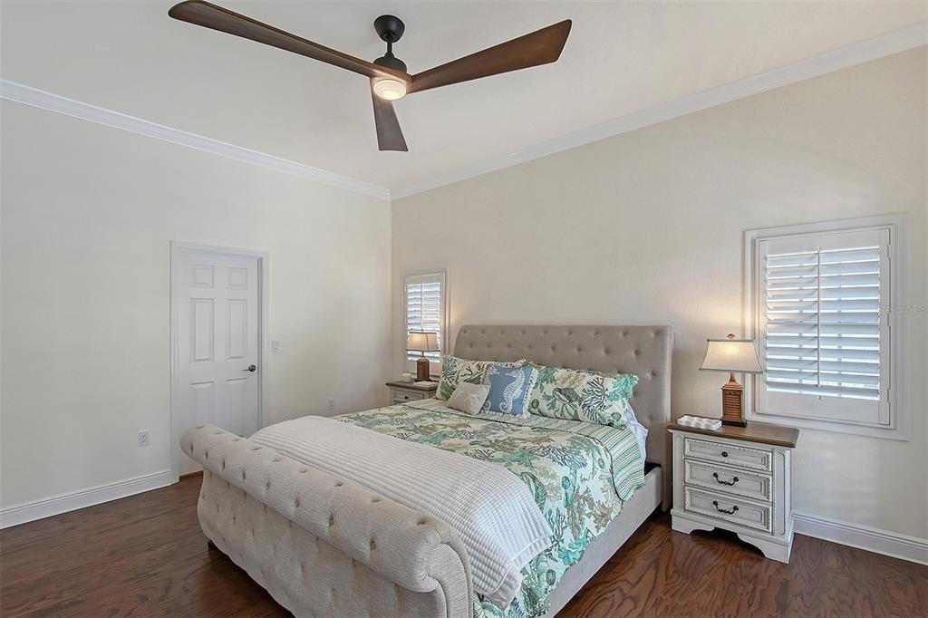 4108 Roberts Point Road Sarasota, FL 34242 - Photo 18 of 46 Gallery Image 18