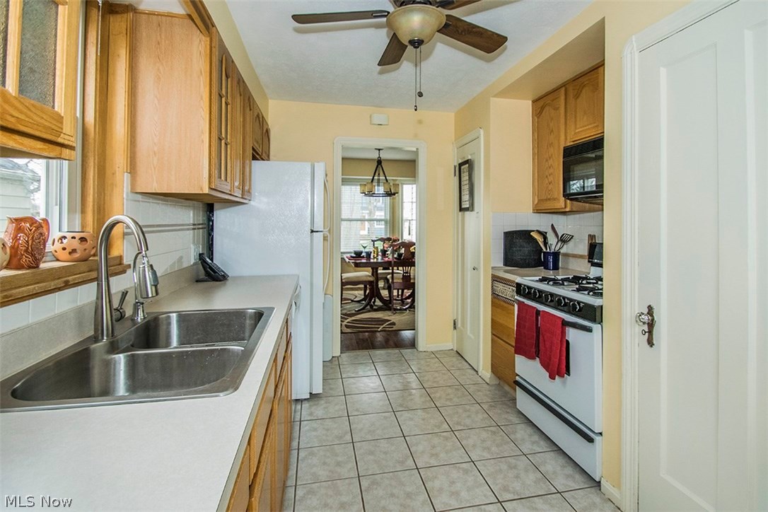 14541 Alger Road Cleveland, OH 44111 - Photo 18 of 35 Gallery Image 18