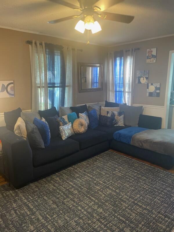 2803 King Street Augusta, GA 30906 - Photo 4 of 13 IMG_2837