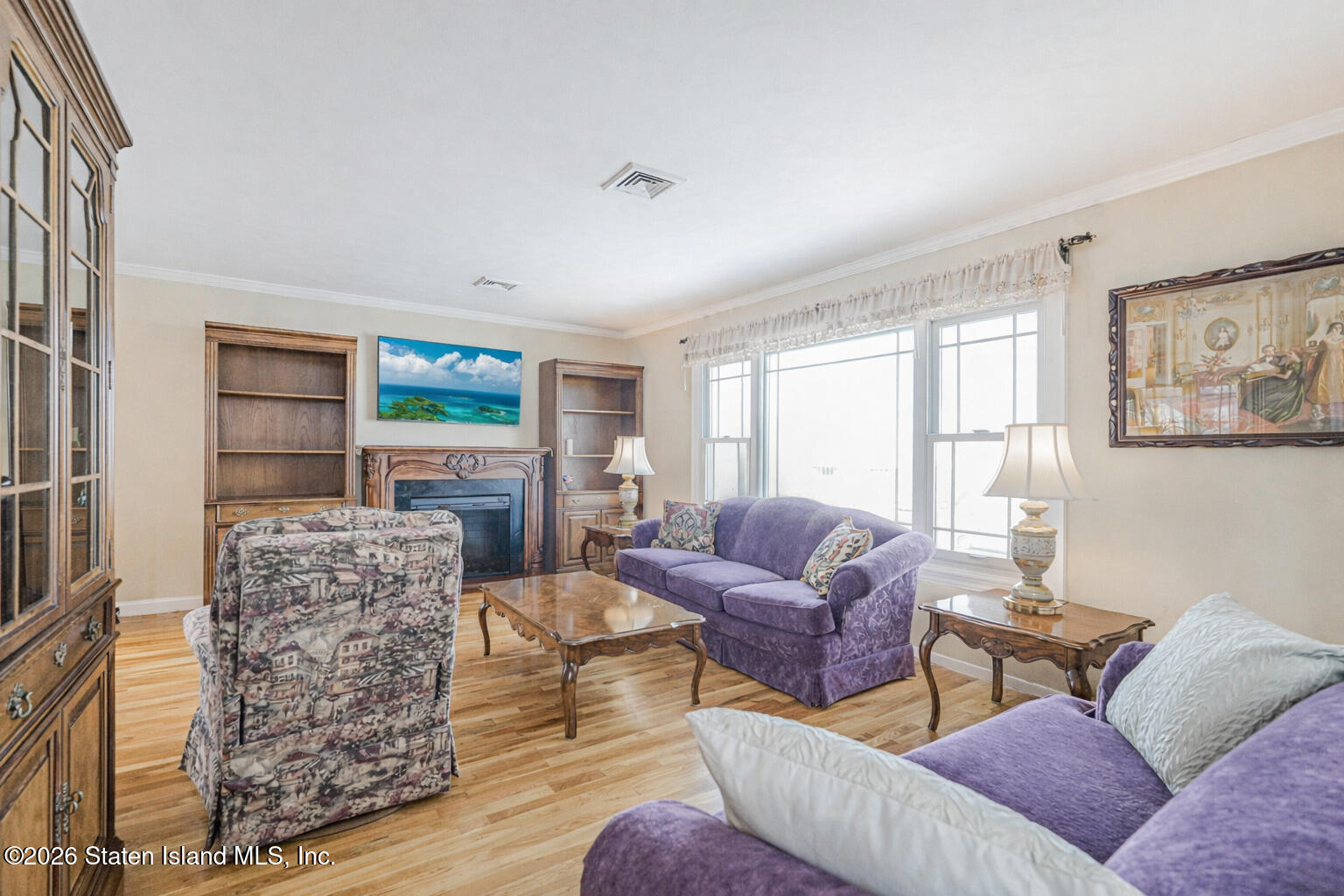 76 Berry Avenue Staten Island, NY 10312 - Photo 5 of 42 Photo Jan 23 2026, 8 38 54 PM (6)