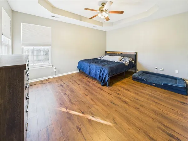 $279,500 | 1405 West 7th St Terrace, Knob Noster, MO 65336