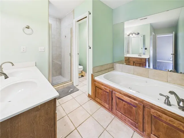 $290,000 | 1405 West 7th St Terrace, Knob Noster, MO 65336