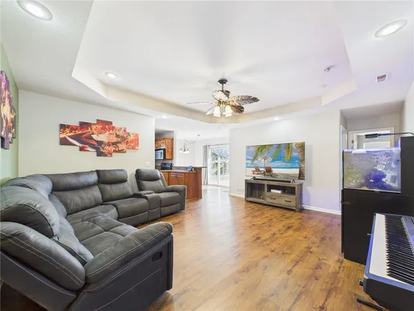 $279,500 | 1405 West 7th St Terrace, Knob Noster, MO 65336