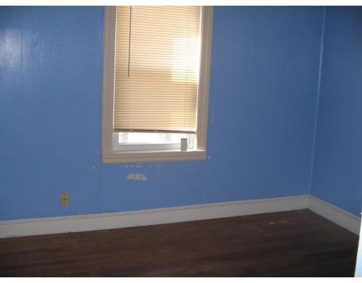 80 Chatham Road Everett, MA 02149 - Photo 4 of 6