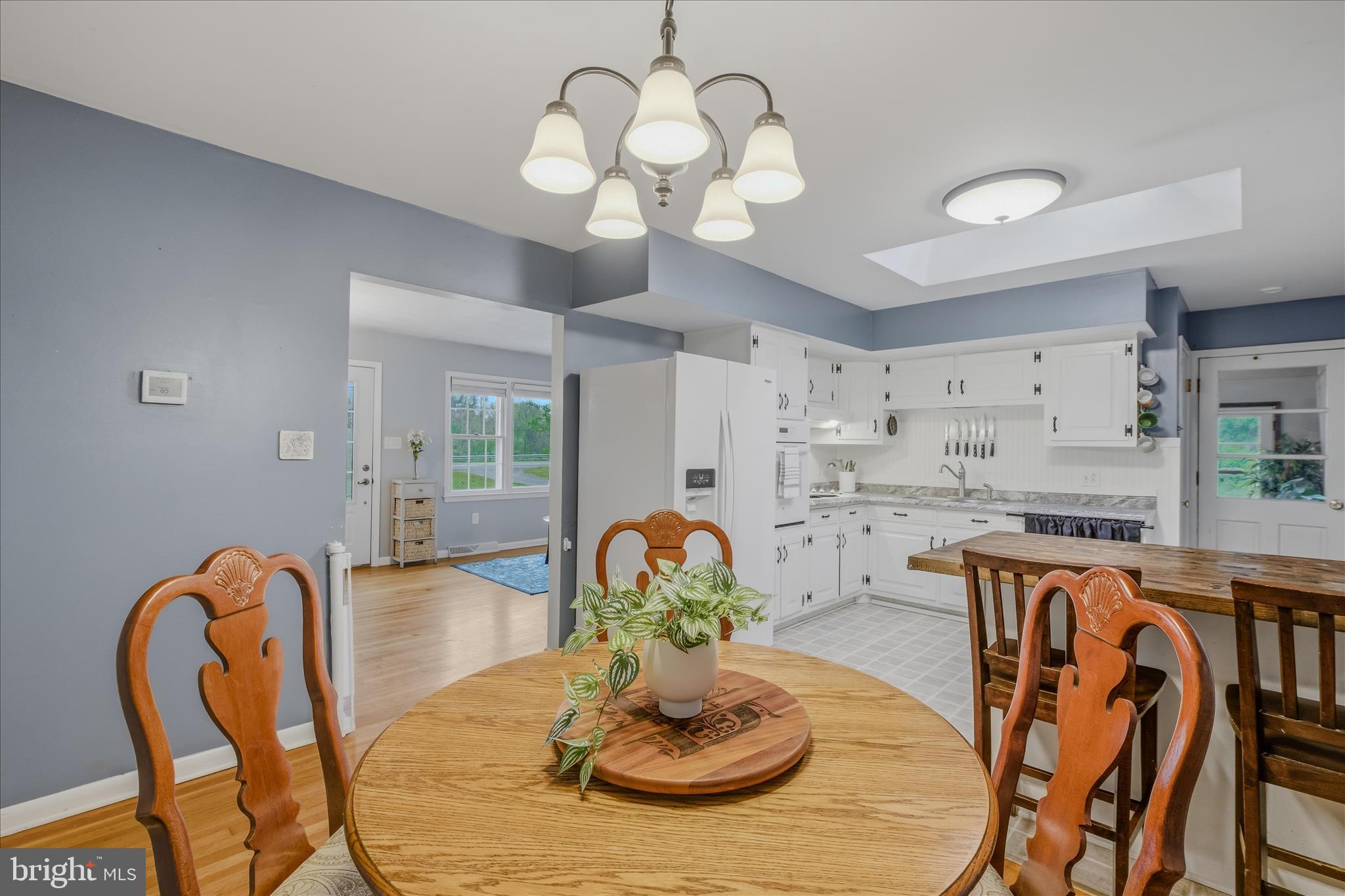 6717 Middle Road Middletown, VA 22645 - Photo 17 of 58 Dining