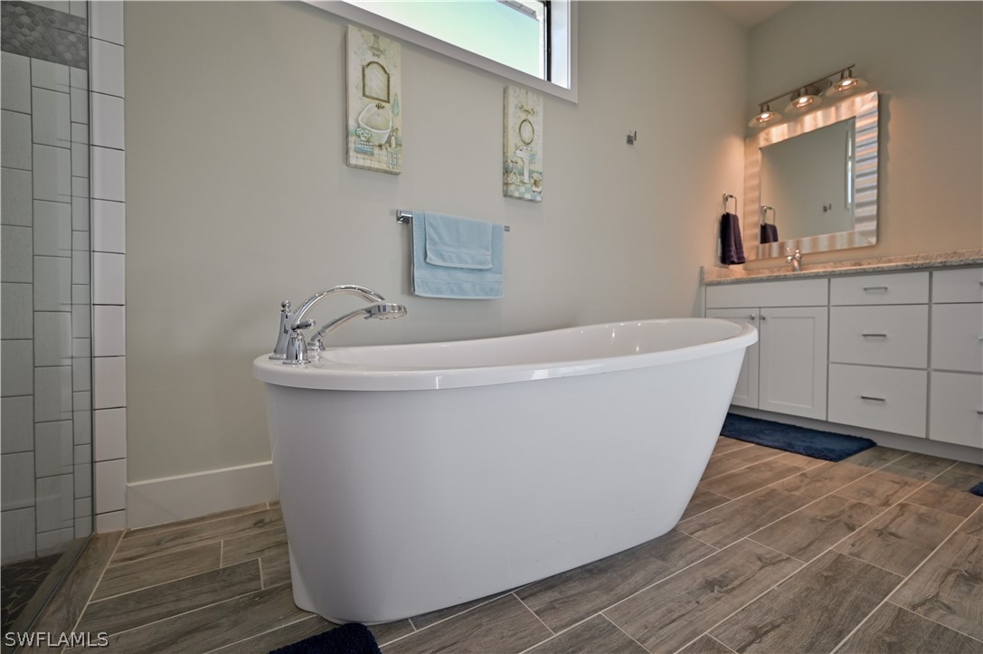 12890 Iona Road Fort Myers, FL 33908 - Photo 18 of 26 Gallery Image 18