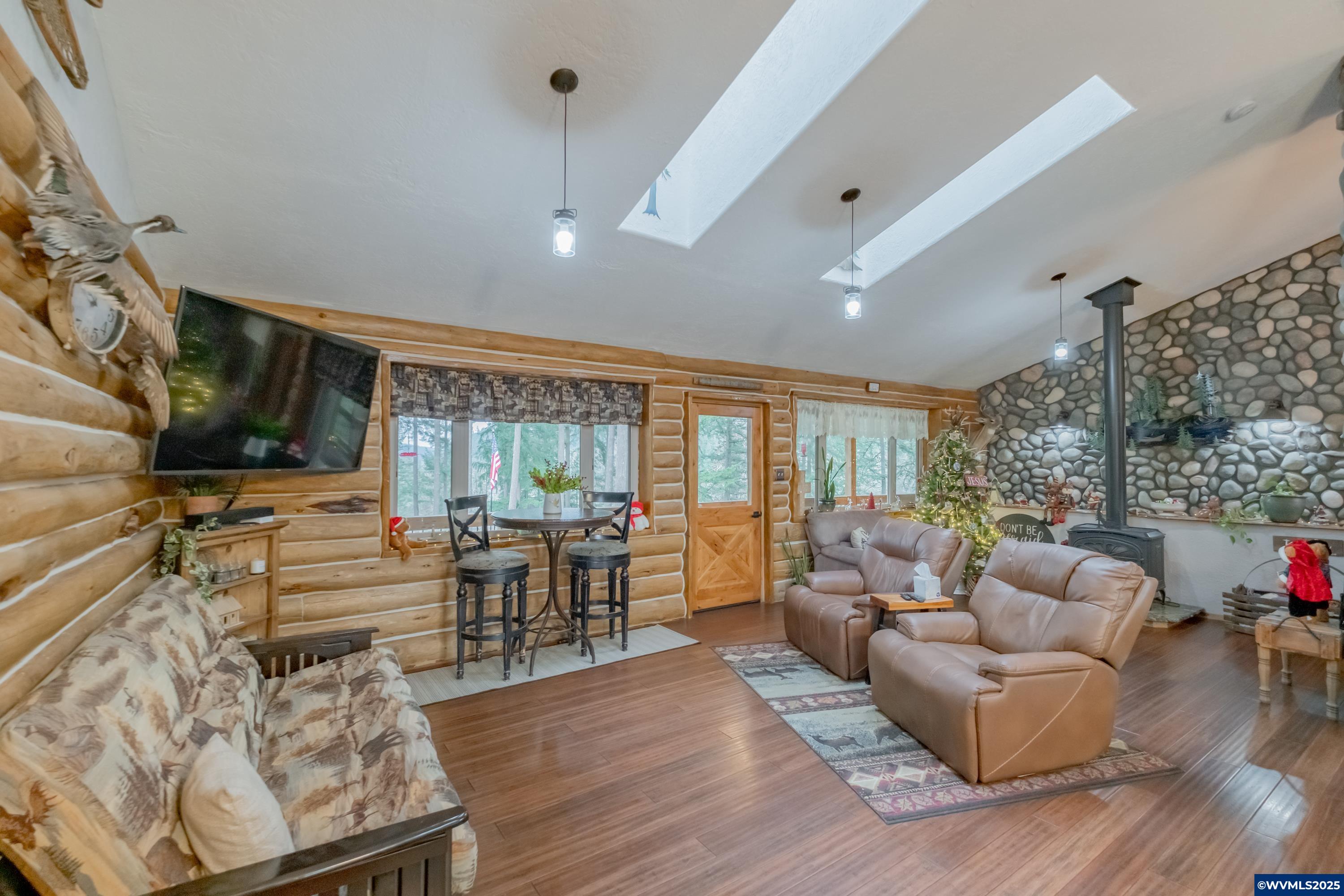 32583 Bellinger Scale Road Lebanon, OR 97355 - Photo 12 of 49 Gallery Image 12