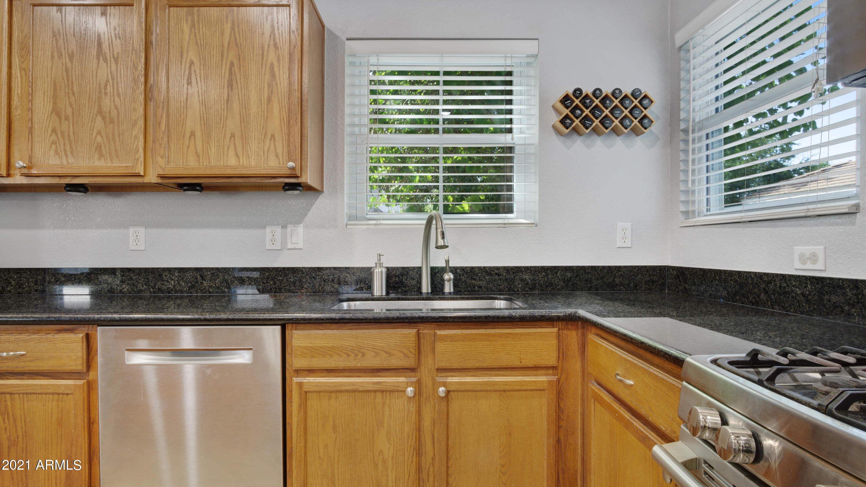 2771 South Sailors Way Gilbert, AZ 85295 - Photo 9 of 38 Interior9