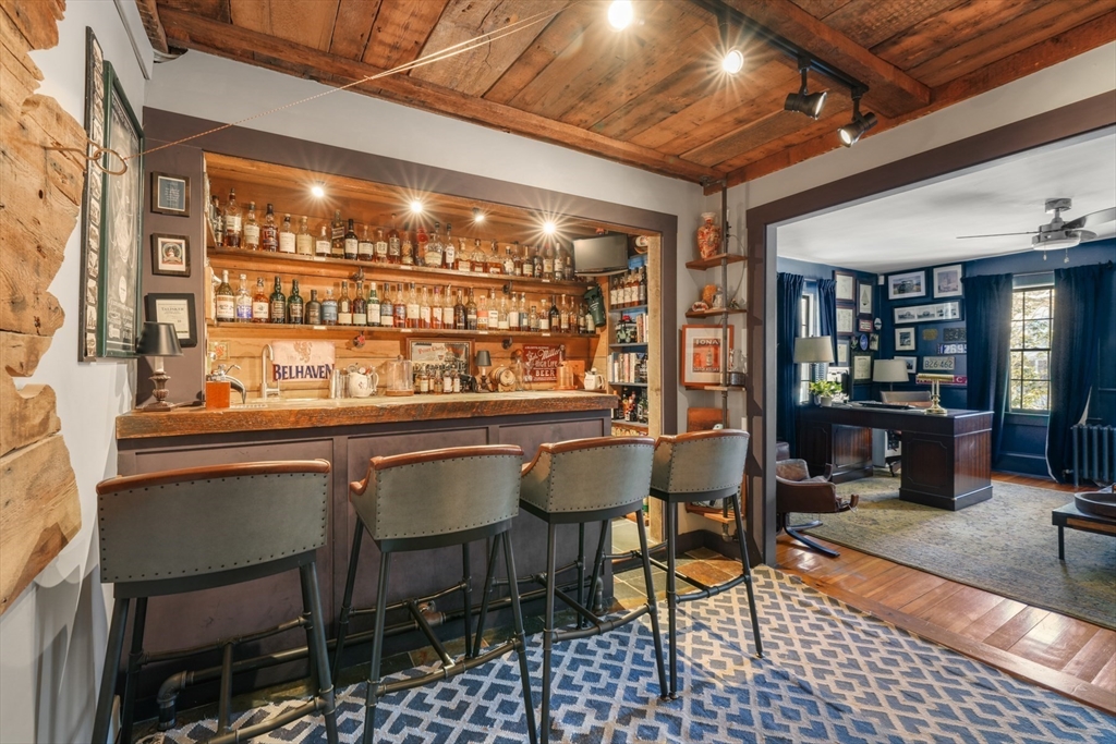 192 Clapp Road Scituate, MA 02066 - Photo 17 of 41