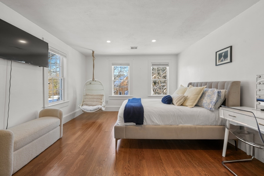 192 Clapp Road Scituate, MA 02066 - Photo 22 of 41