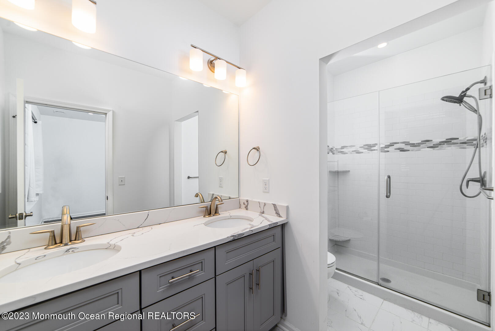 307 Discovery Road Brick, NJ 08723 - Photo 12 of 21 master bathroom