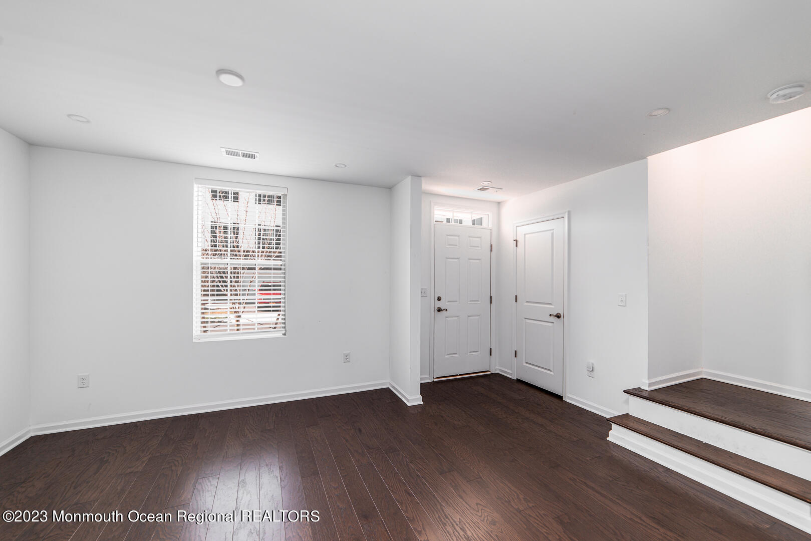 307 Discovery Road Brick, NJ 08723 - Photo 4 of 21 Entrance/Den