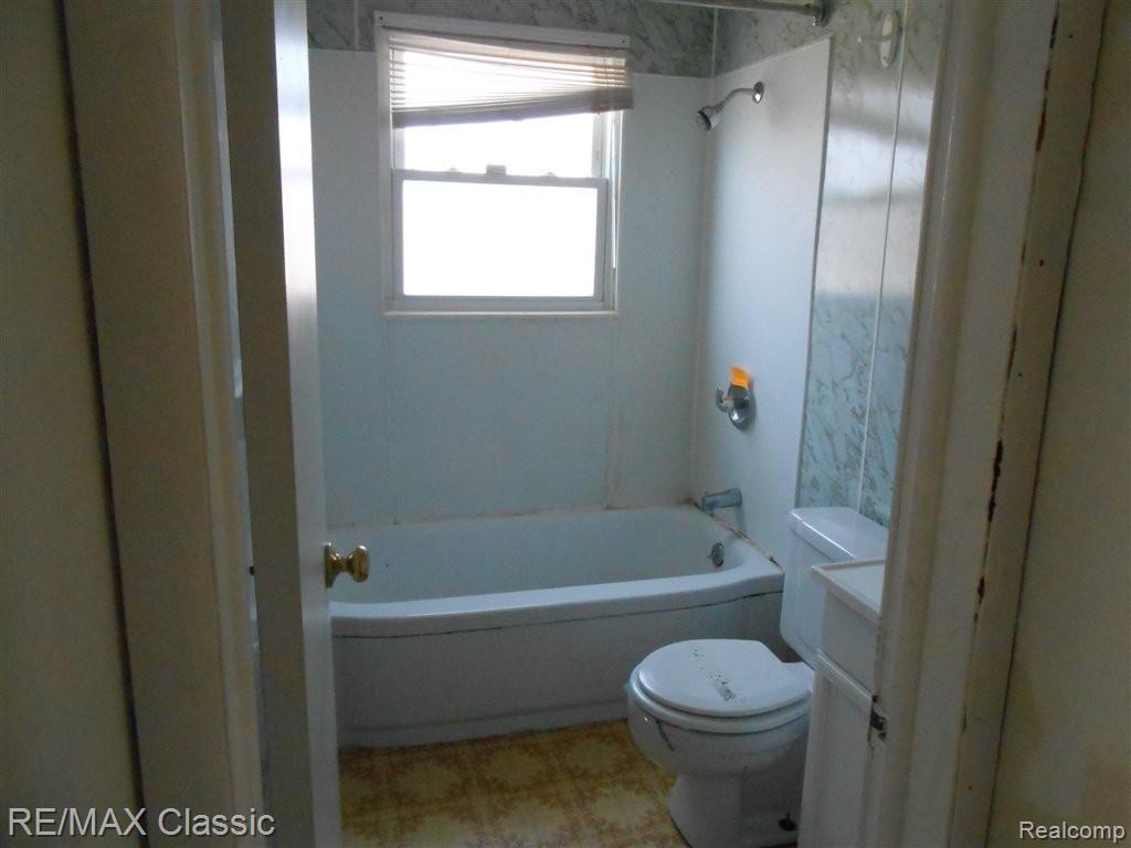 47571 Roland Street Utica, MI 48317 - Photo 15 of 23 Roland 051.JPG