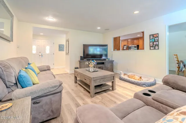 $1,165,000 | 1041 Balsamo Avenue, Simi Valley, CA 93065