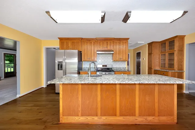 $549,900 | 213 Milton Road, Athens, AL 35611