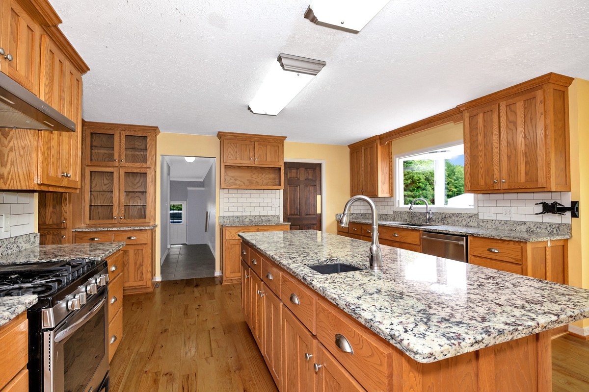 213 Milton Road Athens, AL 35611 - Photo 17 of 71