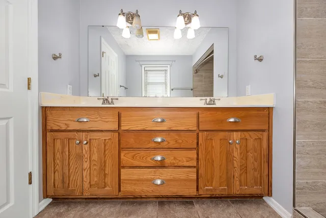 $549,900 | 213 Milton Road, Athens, AL 35611