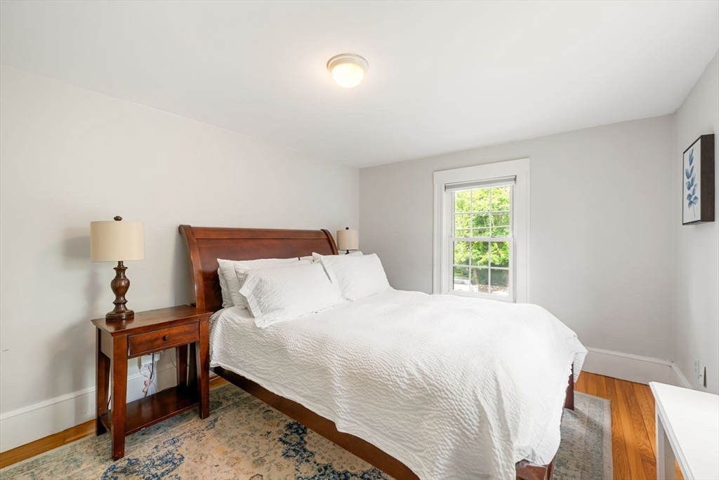 678 Boston Post Road Weston, MA 02493 - Photo 23 of 31