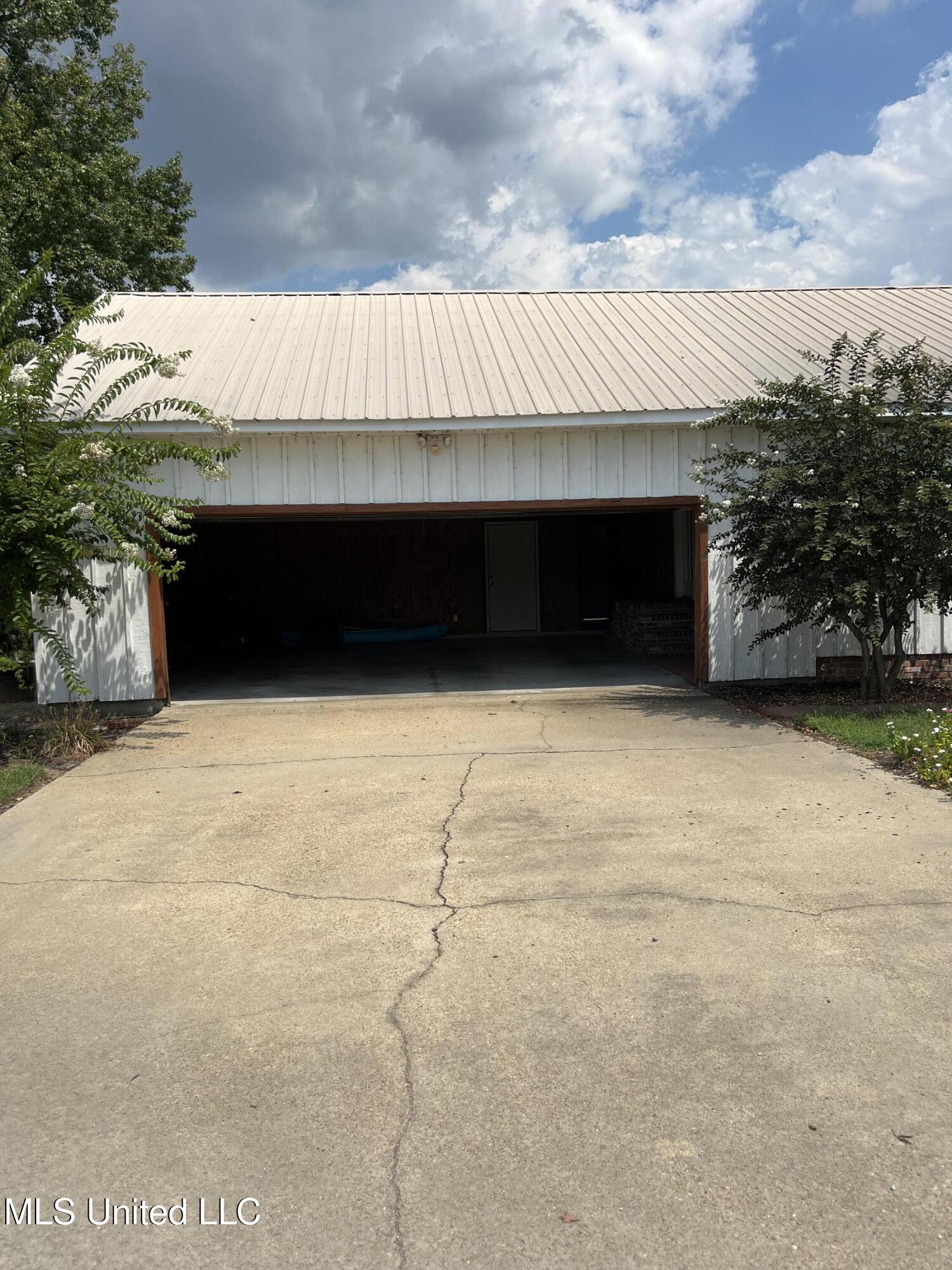 4345 Lake City Road Yazoo City, MS 39194 - Photo 13 of 14 IMG_2765