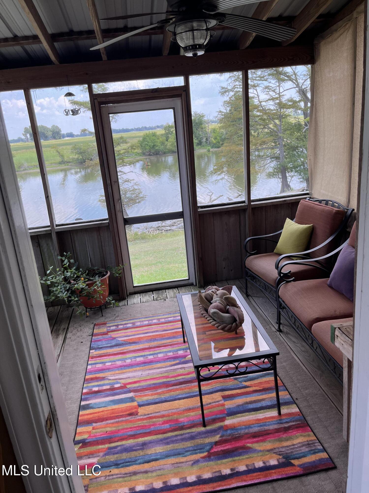 4345 Lake City Road Yazoo City, MS 39194 - Photo 5 of 14 IMG_2754