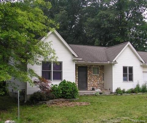 21104 Springhill Street Romulus, MI 48174 - Photo 1 of 2 7092817308 Front view.JPG