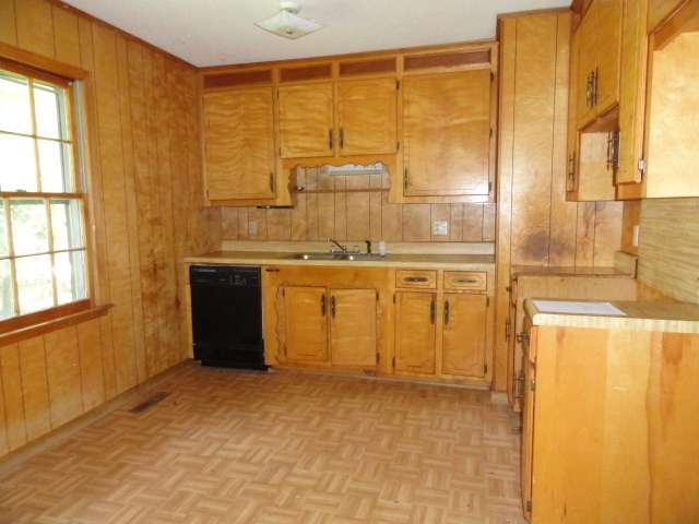 2424 Old Williamston Road Anderson, SC 29621 - Photo 3 of 8
