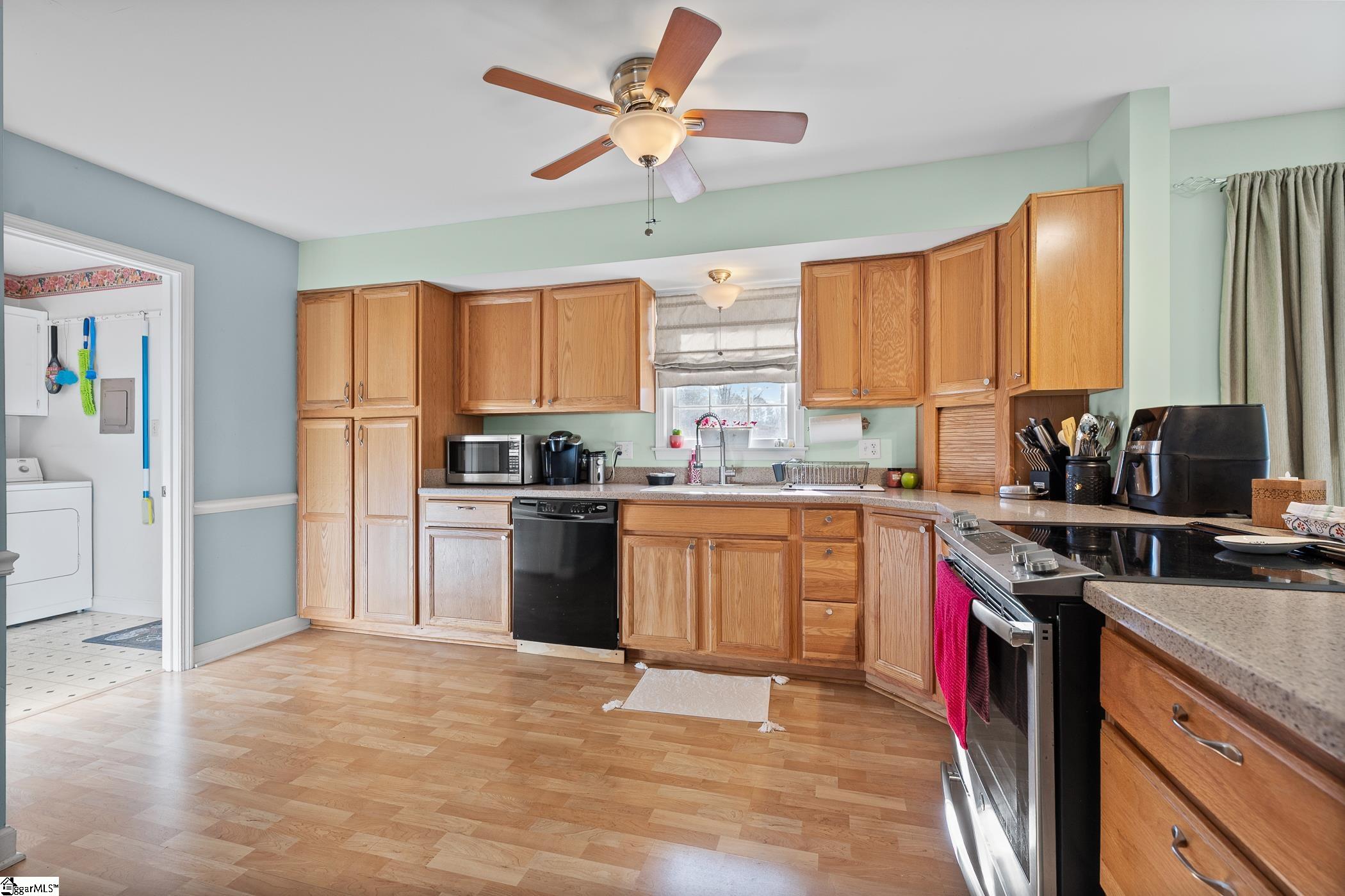 22 Ashley Court Inman, SC 29349 - Photo 10 of 46 Gallery Image 10