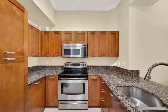 $2,200 | 59 Southeast Palermo, Unit 106, Stuart, FL 34994