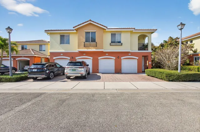 $2,200 | 59 Southeast Palermo, Unit 106, Stuart, FL 34994