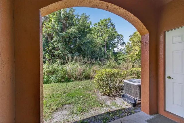 $2,200 | 59 Southeast Palermo, Unit 106, Stuart, FL 34994