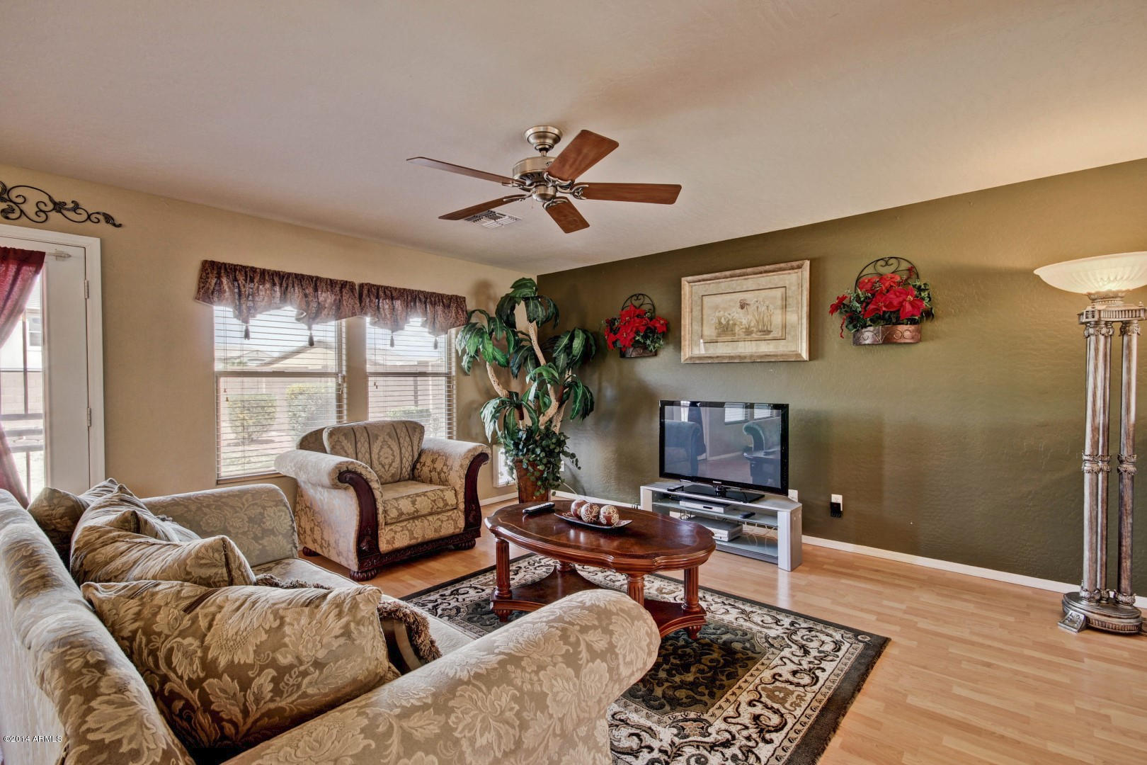 3136 West Carson Road Phoenix, AZ 85041 - Photo 8 of 35 Carson (8)
