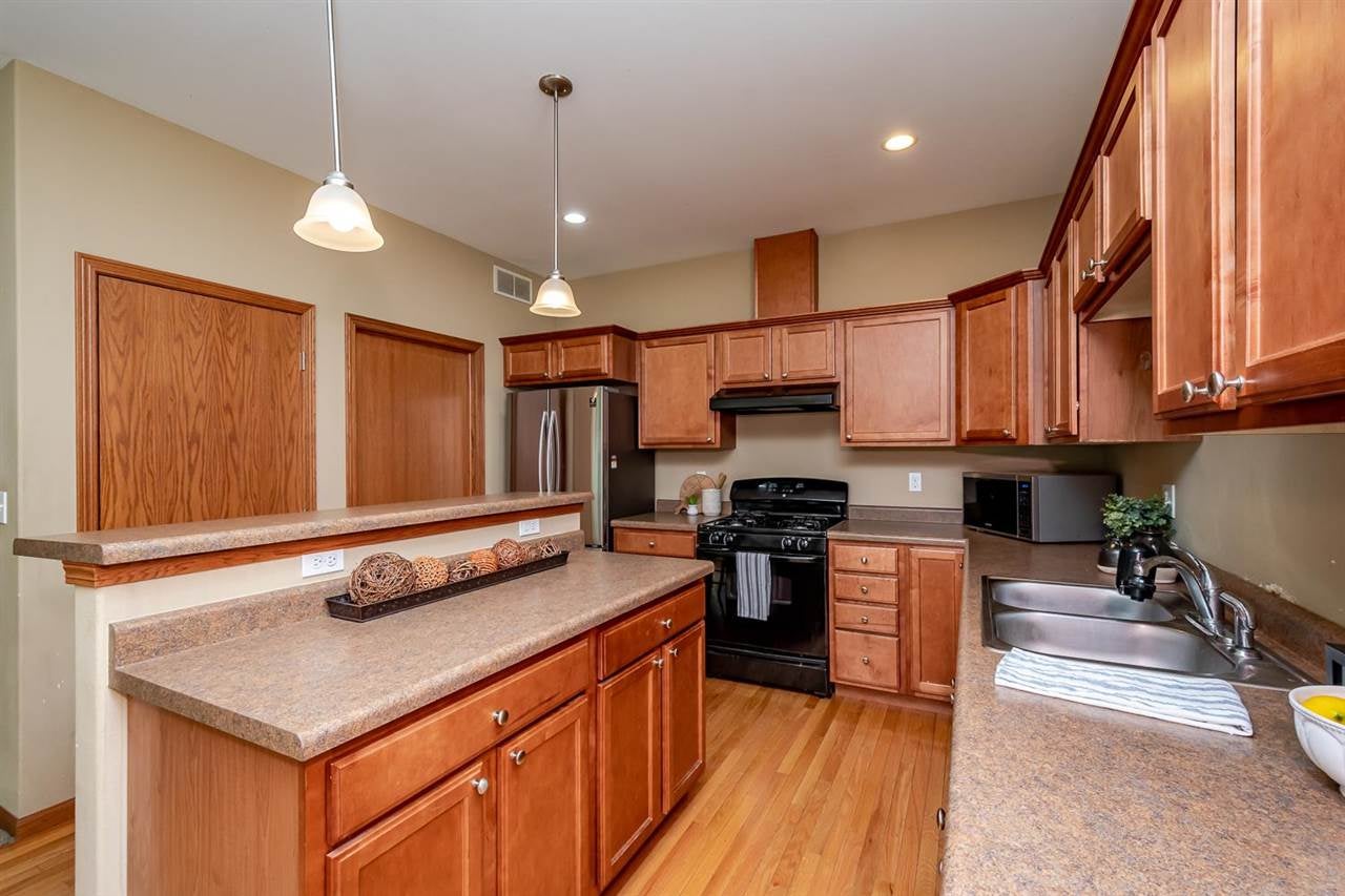 733 Arch Rock Road Iowa City, IA 52245 - Photo 18 of 27 Gallery Image 18