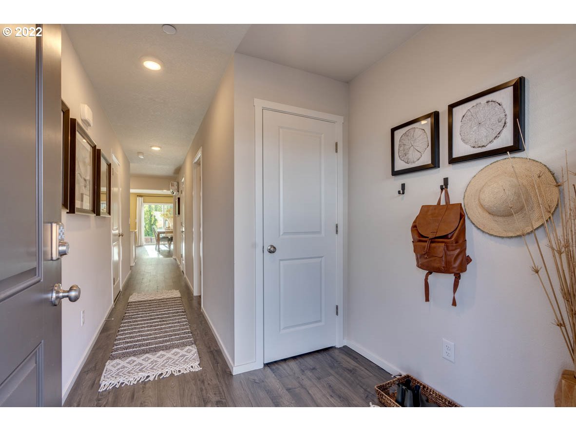 209 North 30th Drive Ridgefield, WA 98642 - Photo 4 of 22