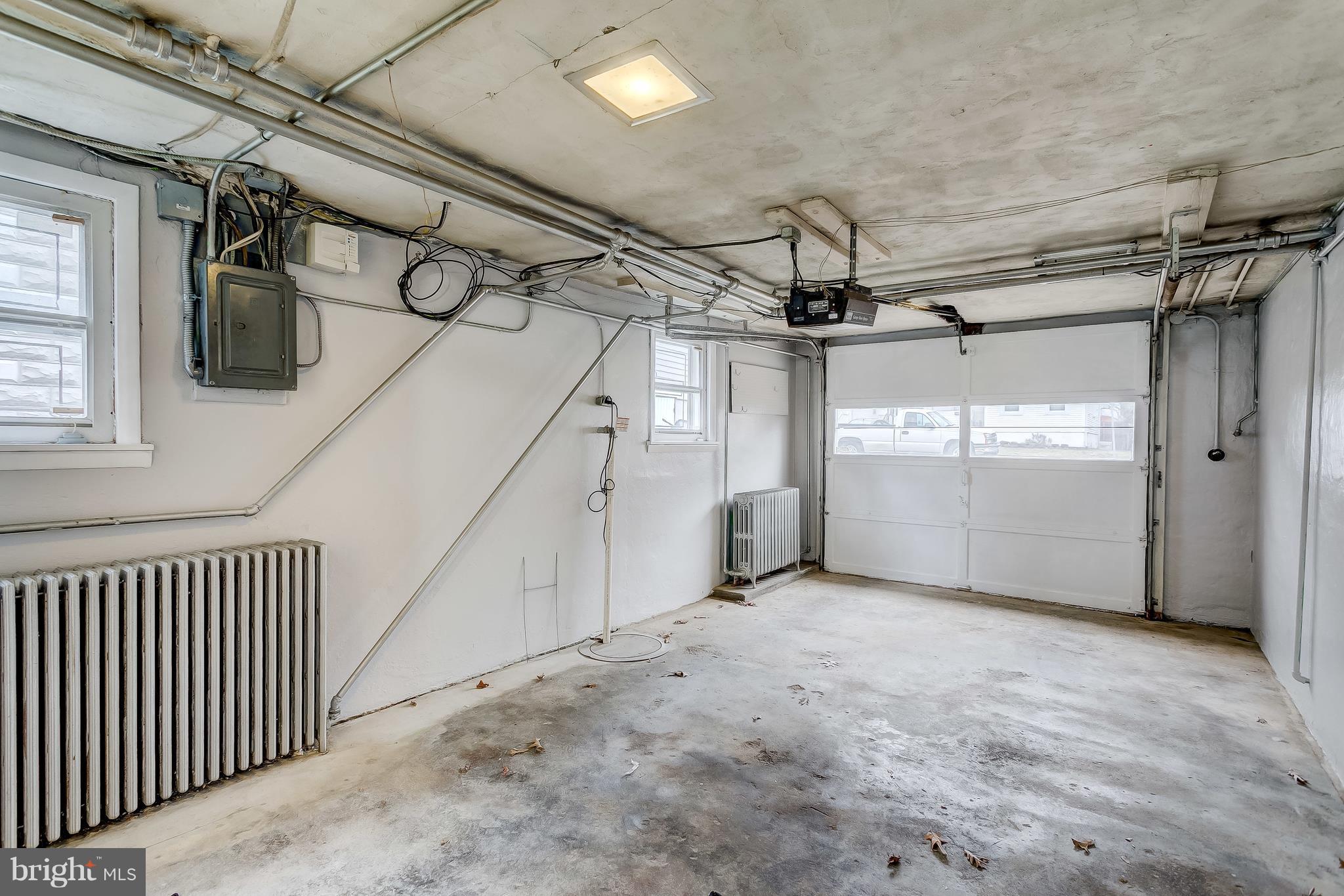 2602 Wentworth Road Baltimore, MD 21234 - Photo 22 of 28 Attached 1 Car garage w/ origional opener
