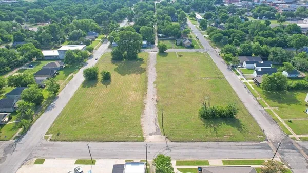 $1,250,000 | 715 West Sears Street, Denison, TX 75020