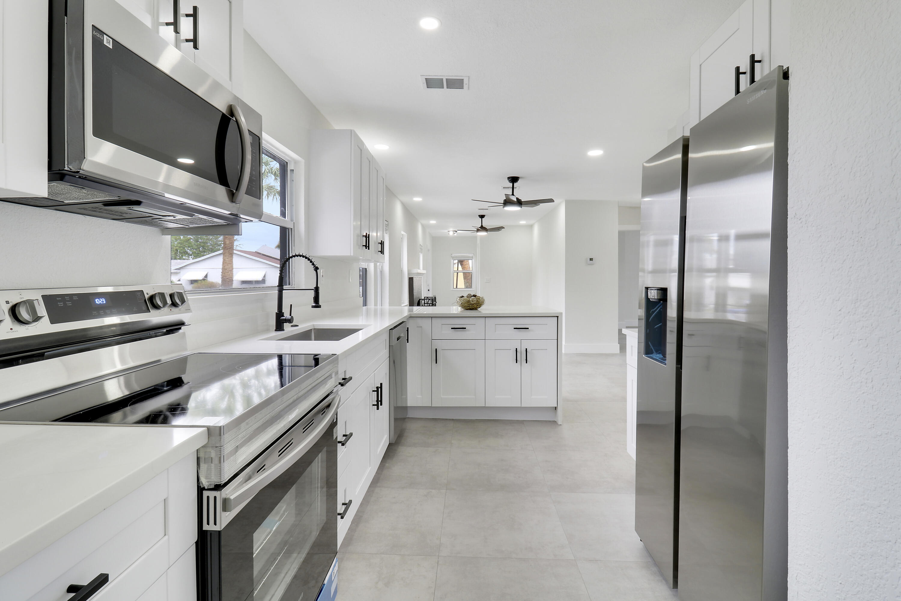 1243 West 26th Street Riviera Beach, FL 33404 - Photo 11 of 28 Kitchen