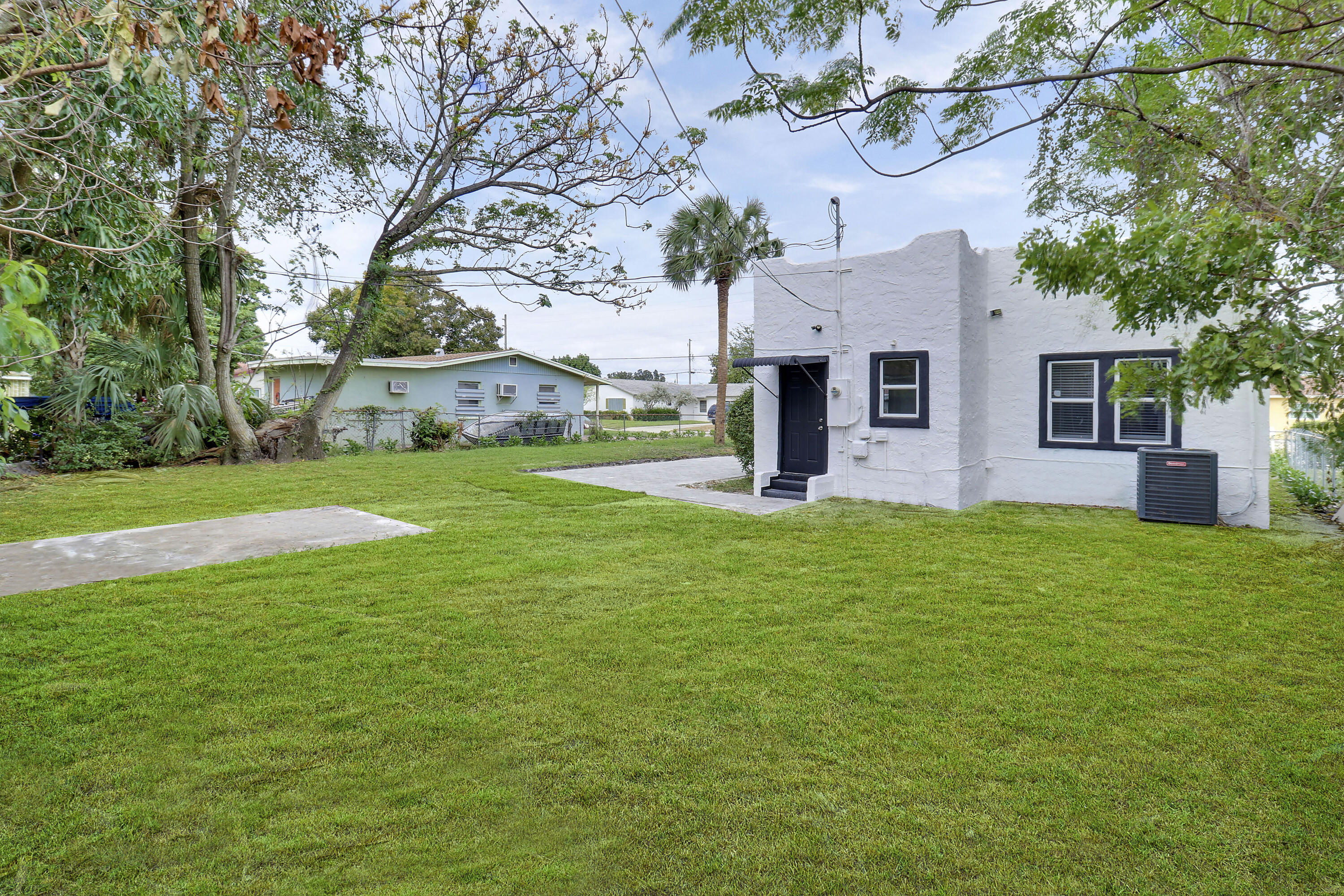1243 West 26th Street Riviera Beach, FL 33404 - Photo 25 of 28 Backyard