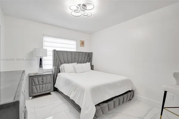 $3,900 | 11761 Northwest 12th Street, Pembroke Pines, FL 33026