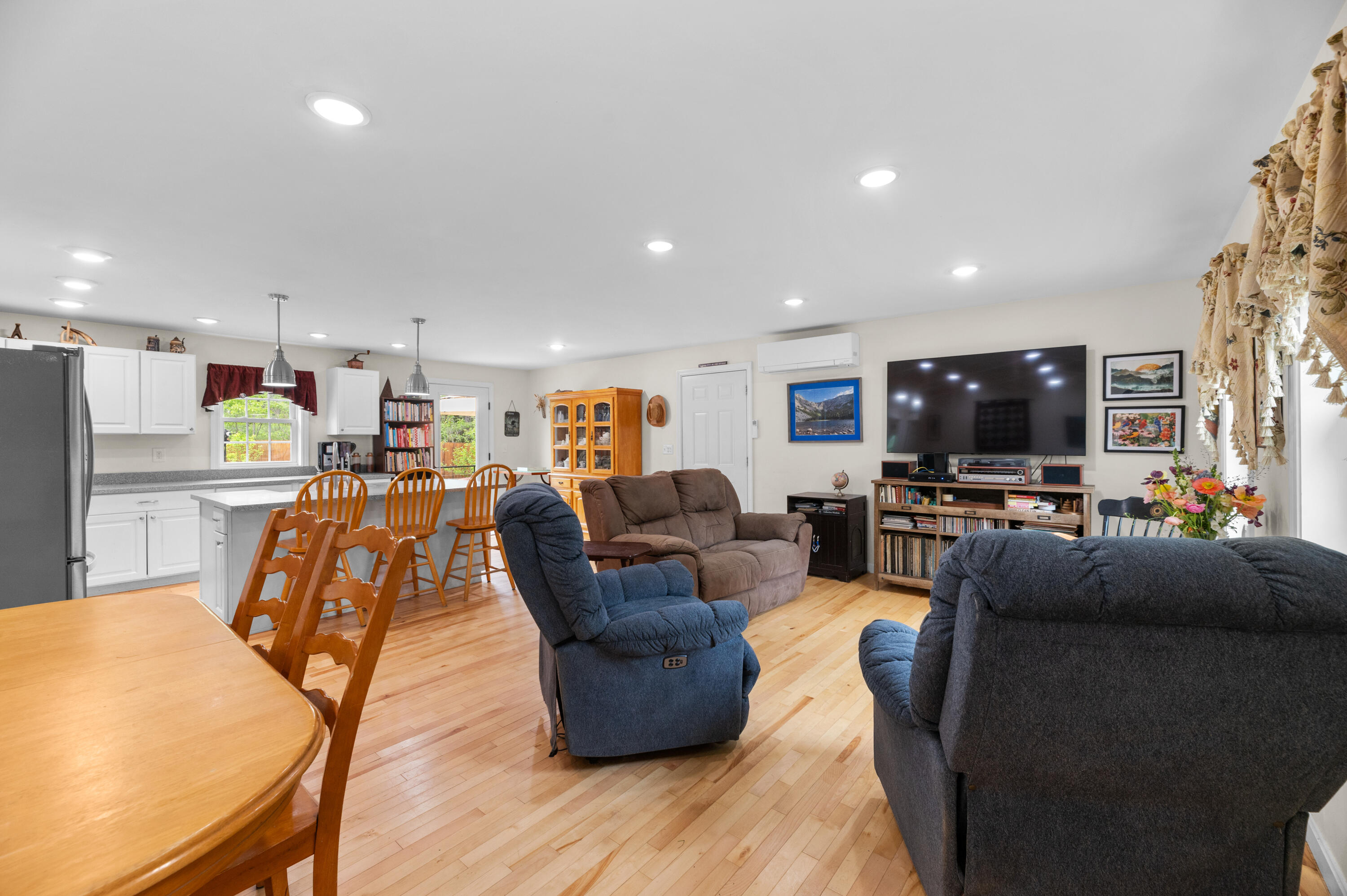 11 Ryder Road Farmingdale, ME 04344 - Photo 11 of 34 DSC_4445