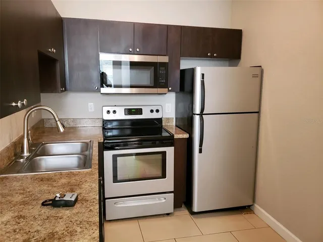 $1,400 | 4211 West North A Street, Unit 10, Tampa, FL 33609